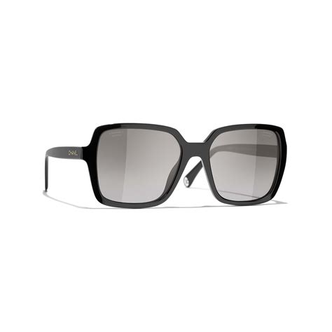 CHANEL 5505 Square Sunglasses 